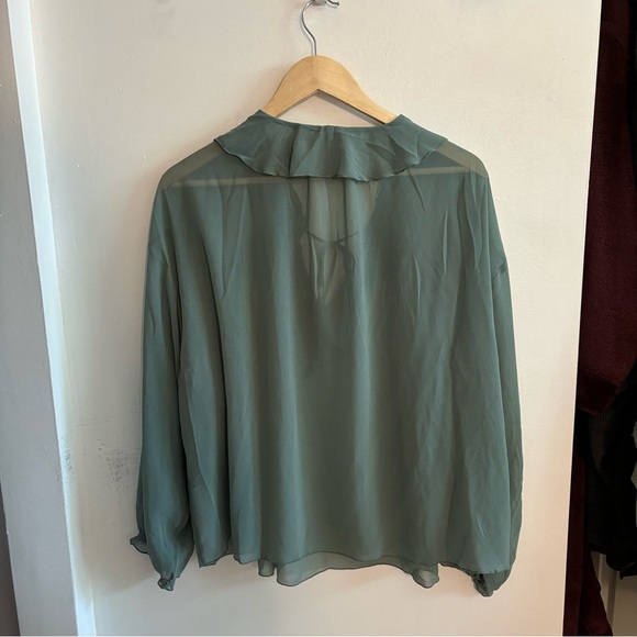 Wilfred Kissa Blouse - Size M - Picture 4 of 4